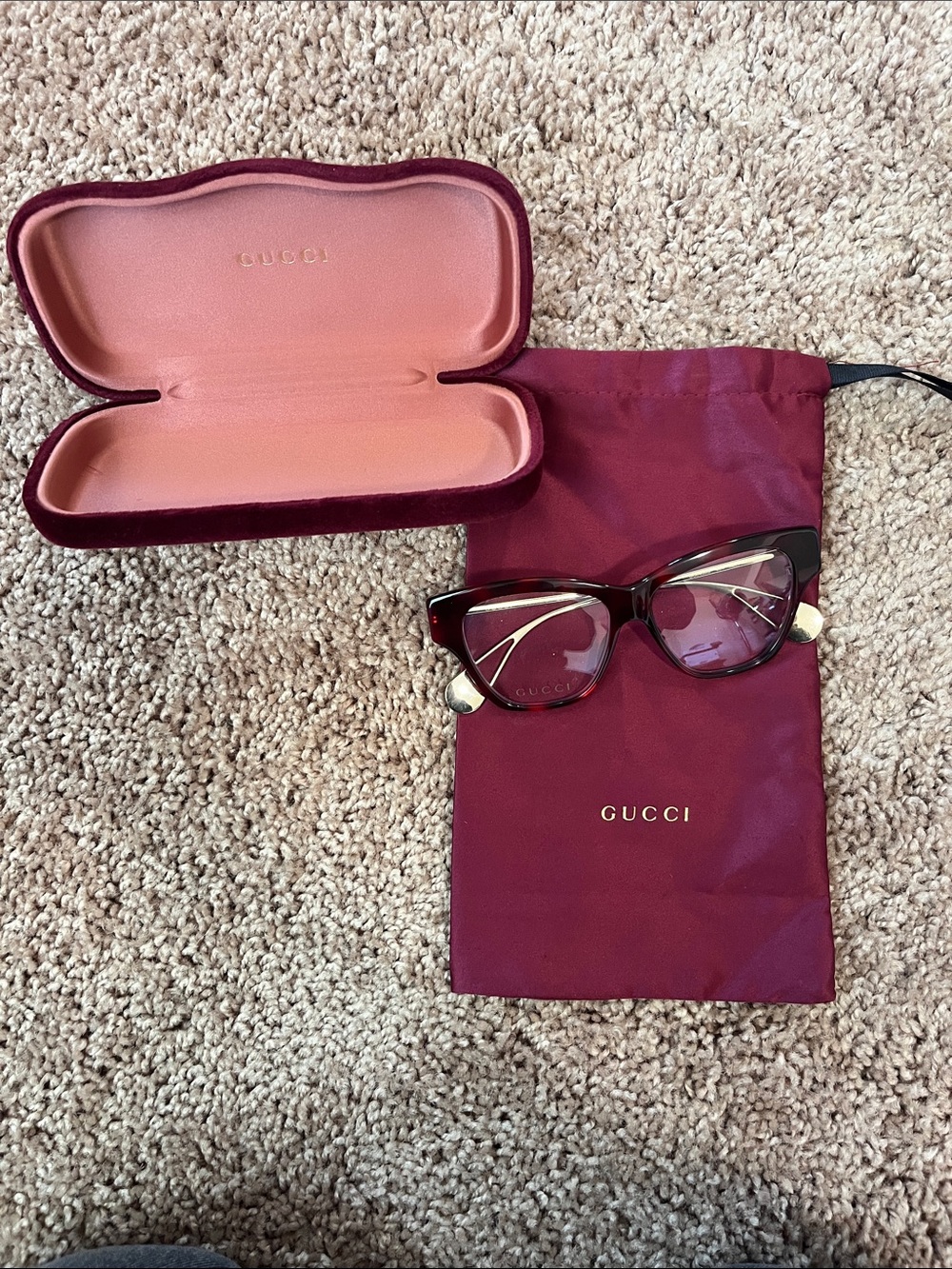 Gucci Burgundy/Tortoiseshell Cat-Eye Sunglasses with Burgundy Case